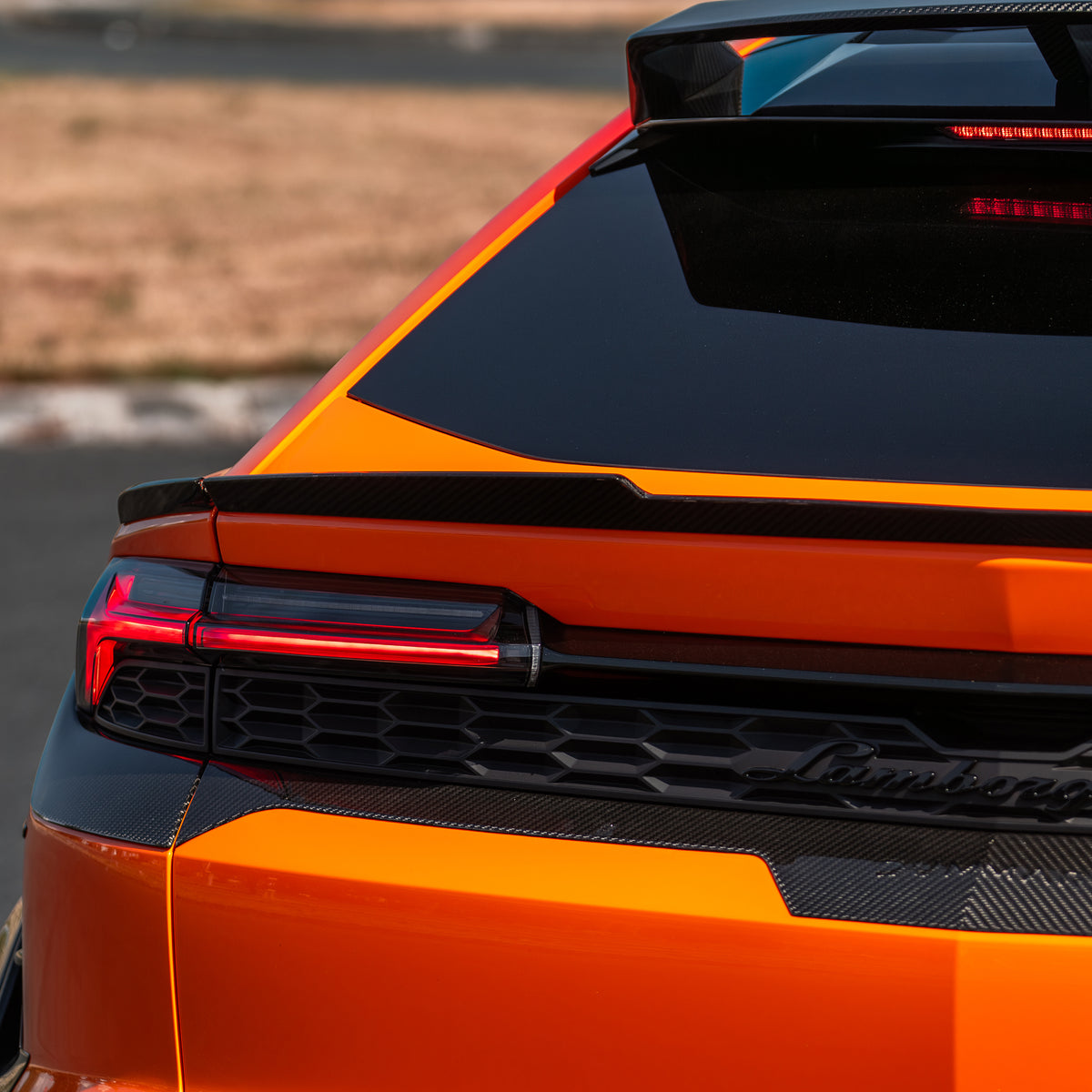DUMMAR carbon fibre low spoiler installed on the Lamborghini Urus SE