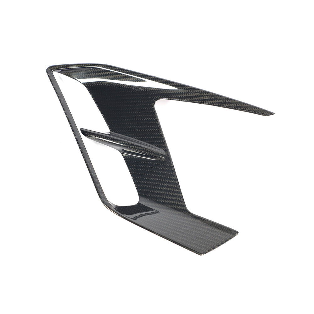 DUMMAR carbon fibre rear bumper trim for the Lamborghini Urus SE — product view