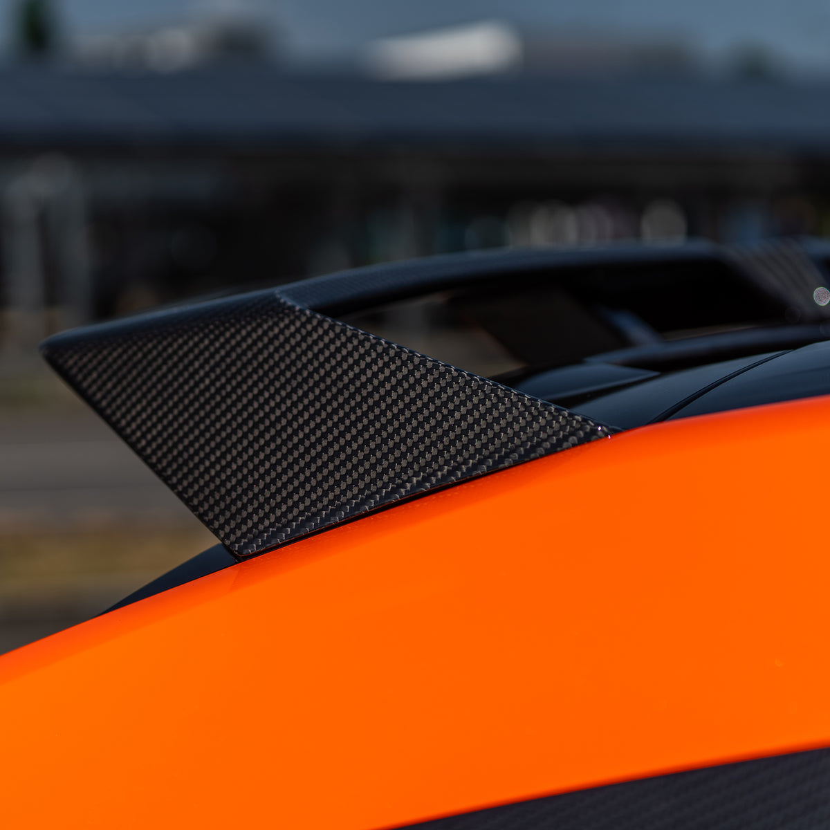 Close-up of the DUMMAR carbon fibre top spoiler on the Lamborghini Urus SE